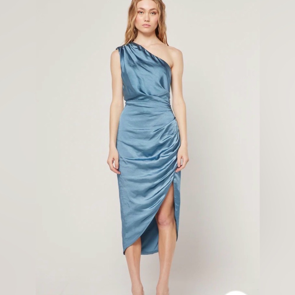 Elliatt Cassini One-Shoulder Ice Blue Satin Midi Dress